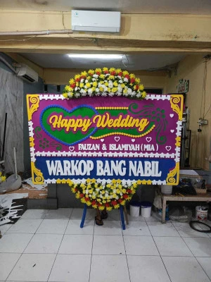 Papan Bunga di Langgar Sluke